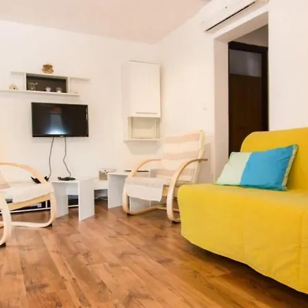 500 Meter Zum Strand Mit Privatpool, Jacuzzi Holiday home