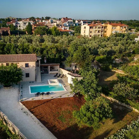500 Meter Zum Strand Mit Privatpool, Jacuzzi Holiday home *